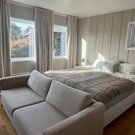 Naer Color Line I Larvik Lii